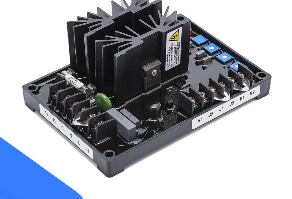 El alternador sin cepillo universal diesel parte el regulador de voltaje automático AVR GAVR 20A